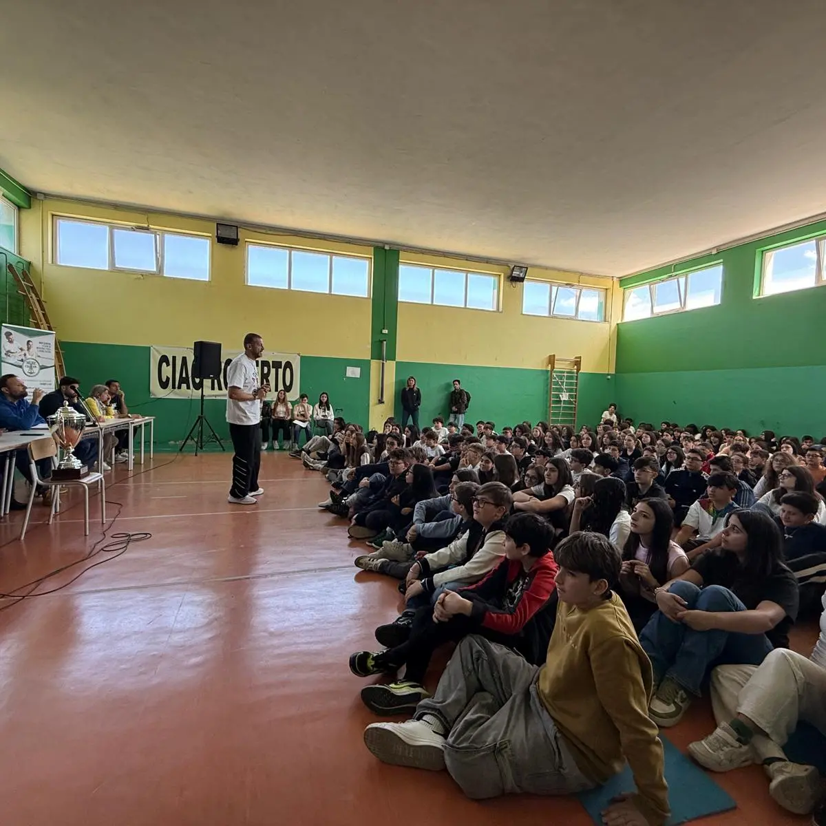 Rende, alla De Coubertin una lezione sul corpo: sport, postura e salute per i più giovani –\u00A0FOTO E VIDEO\n