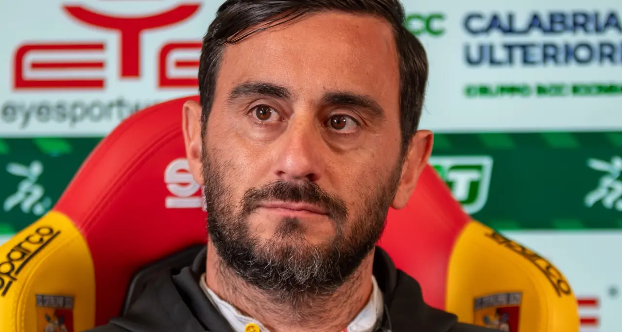 Il Catanzaro alla prova Spezia, Aquilani tra ambizione e dolore: «Giochiamo anche per chi sta soffrendo»\n