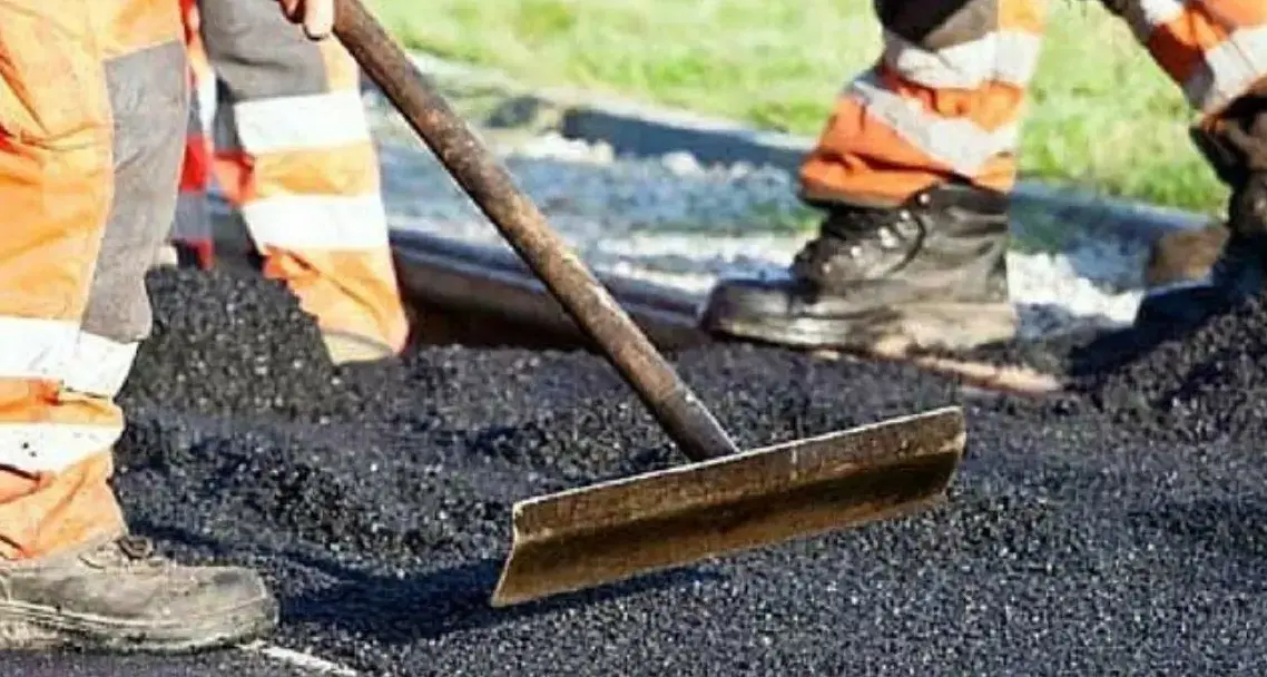 Cosenza, lavori sulle strade: divieti e restringimenti dal 27 al 30 aprile\n