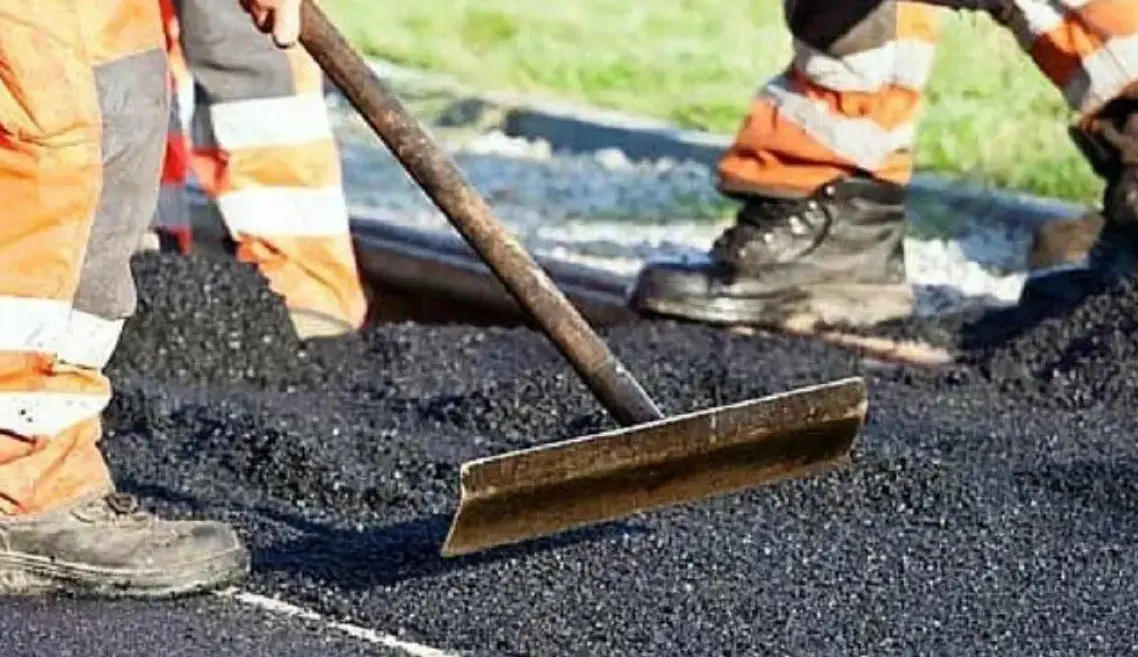 Cosenza, lavori sulle strade: divieti e restringimenti dal 27 al 30 aprile\n