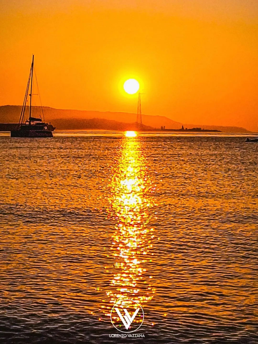 Dove il sole si posa sul mare\n