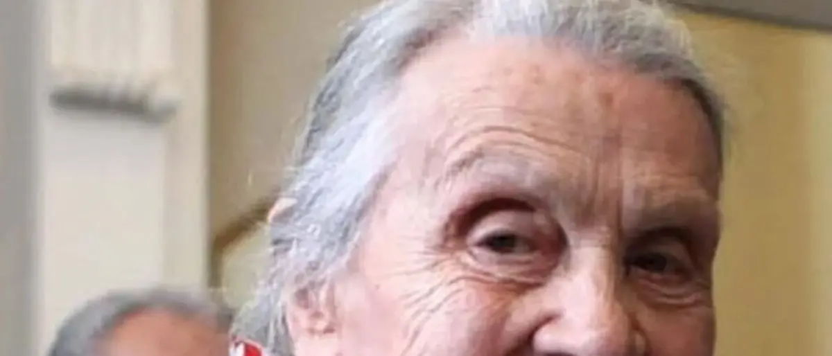 In memoria della staffetta partigiana Anna Condò: «Tra bandiere rosse e canti a rimuovere i simboli del fascio»