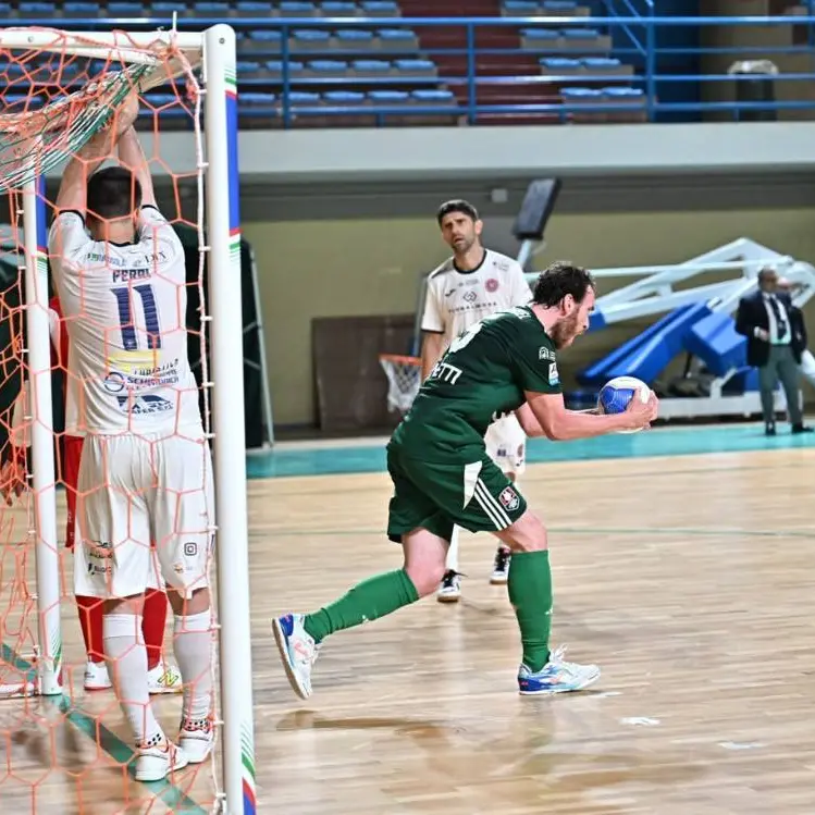 Pari in rimonta per la Pirossigeno Cosenza a Capurso, salvezza difficile ma ancora possibile\n