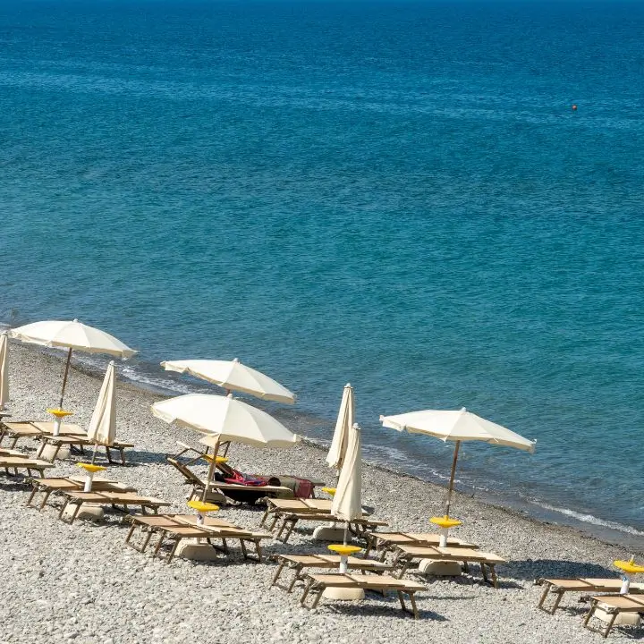 Un’estate carica di incognite in Calabria: «Stagione delicata, ma le\u00A0prenotazioni per ora tengono»\n