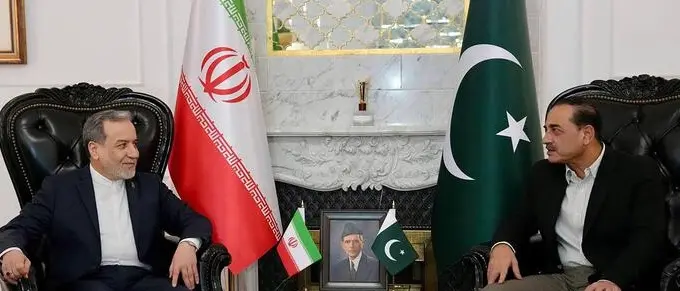 Il ministro iraniano Araghchi incontra il capo dell’Esercito pakistano Munir. Nessun incontro diretto con gli Usa\n