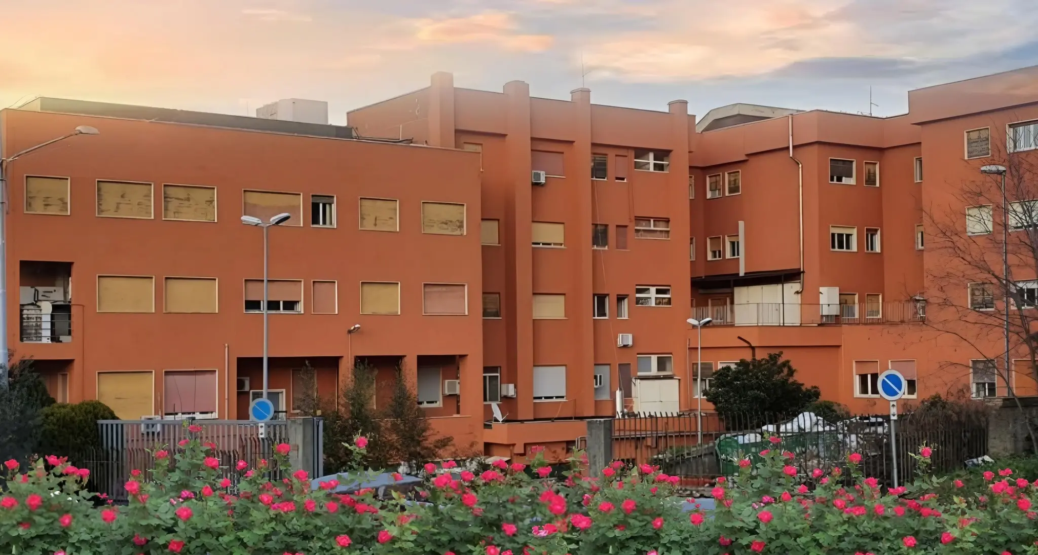 Sanità, scontro sull’Esaro: fondi disimpegnati e opere ferme, il territorio chiama alla mobilitazione\n