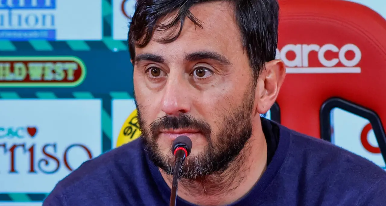 Il Catanzaro vola: poker allo Spezia e\u00A05° posto blindato. Aquilani:\u00A0«Numeri incredibili, ma non dobbiamo staccare la spina»