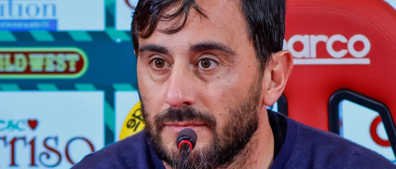 Il Catanzaro vola: poker allo Spezia e\u00A05° posto blindato. Aquilani:\u00A0«Numeri incredibili, ma non dobbiamo staccare la spina»