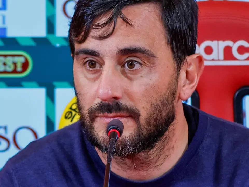 Il Catanzaro vola: poker allo Spezia e 5° posto blindato. Aquilani: «Numeri incredibili, ma non dobbiamo staccare la spina»