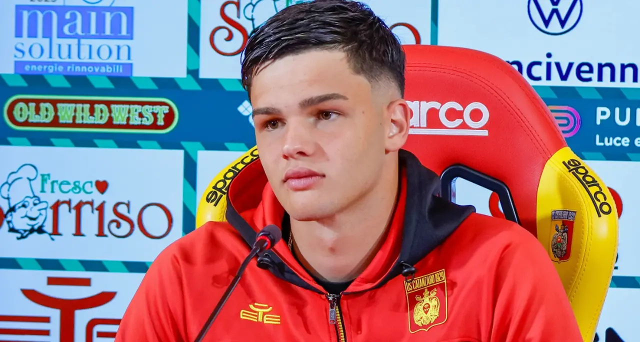 Il Catanzaro batte lo Spezia e vola, Felipe Jack decisivo: «Ho aspettato il mio momento, questo gruppo ti fa crescere ogni giorno»\n