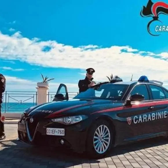 Stalking e traffico di droga, due arresti dei carabinieri\u00A0nel Crotonese\n