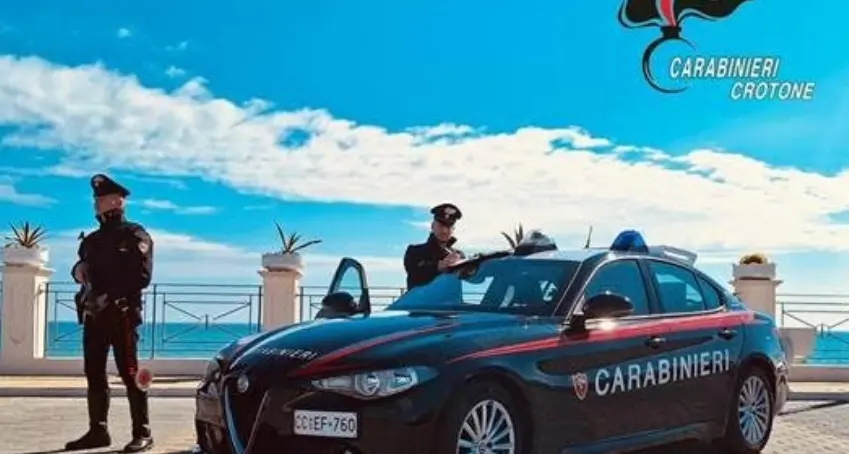 Stalking e traffico di droga, due arresti dei carabinieri\u00A0nel Crotonese\n
