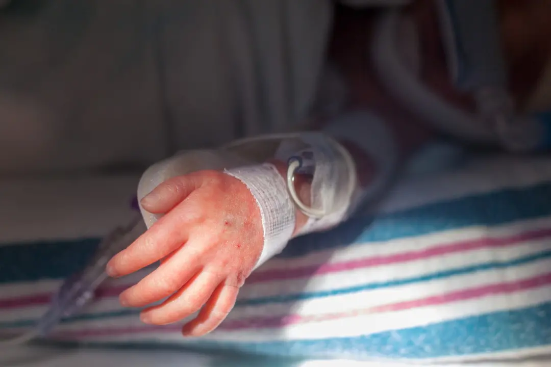 <p><span style=\"color:hsl(0, 75%, 60%);\">Forza Maria Luce!</span> Migliorano le condizioni della bimba di Catanzaro al Gaslini di Genova</p>