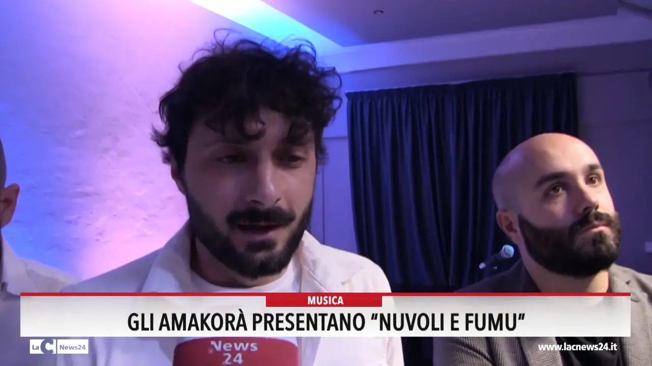 Gli Amakorà presentano \"Nuvoli e fumu\"