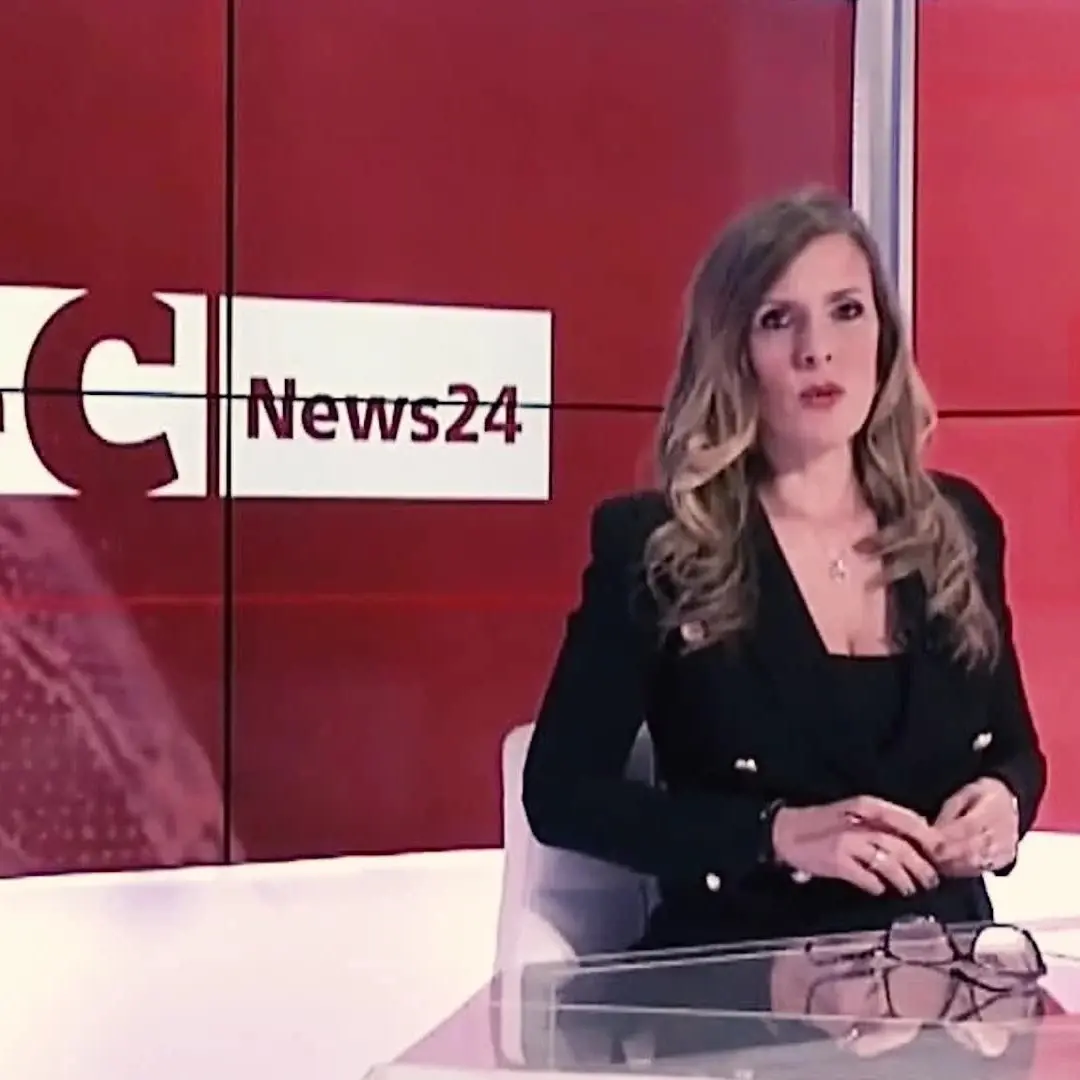 <p>Dieci anni a LaC tra cronaca, vita e rivoluzione digitale. Rossella Galati: «Una professione che cura»</p>