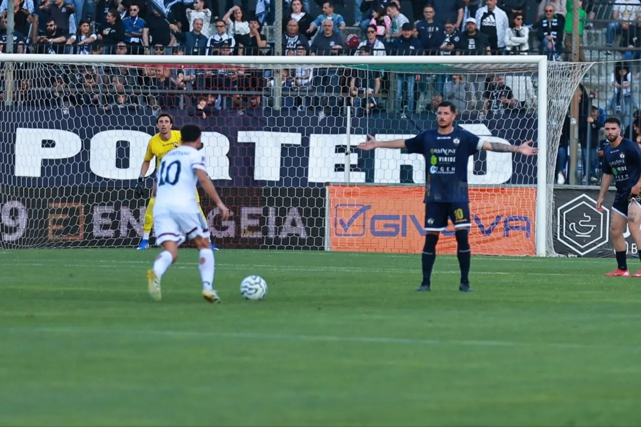 Cavese-Cosenza: il migliore dei lupi è\u00A0Florenzi. Caporale la combina grossa\n