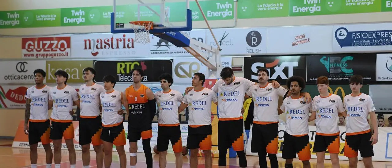 La Redel sfiora la rimonta: Catanzaro si aggiudica il derby (84-78)\n