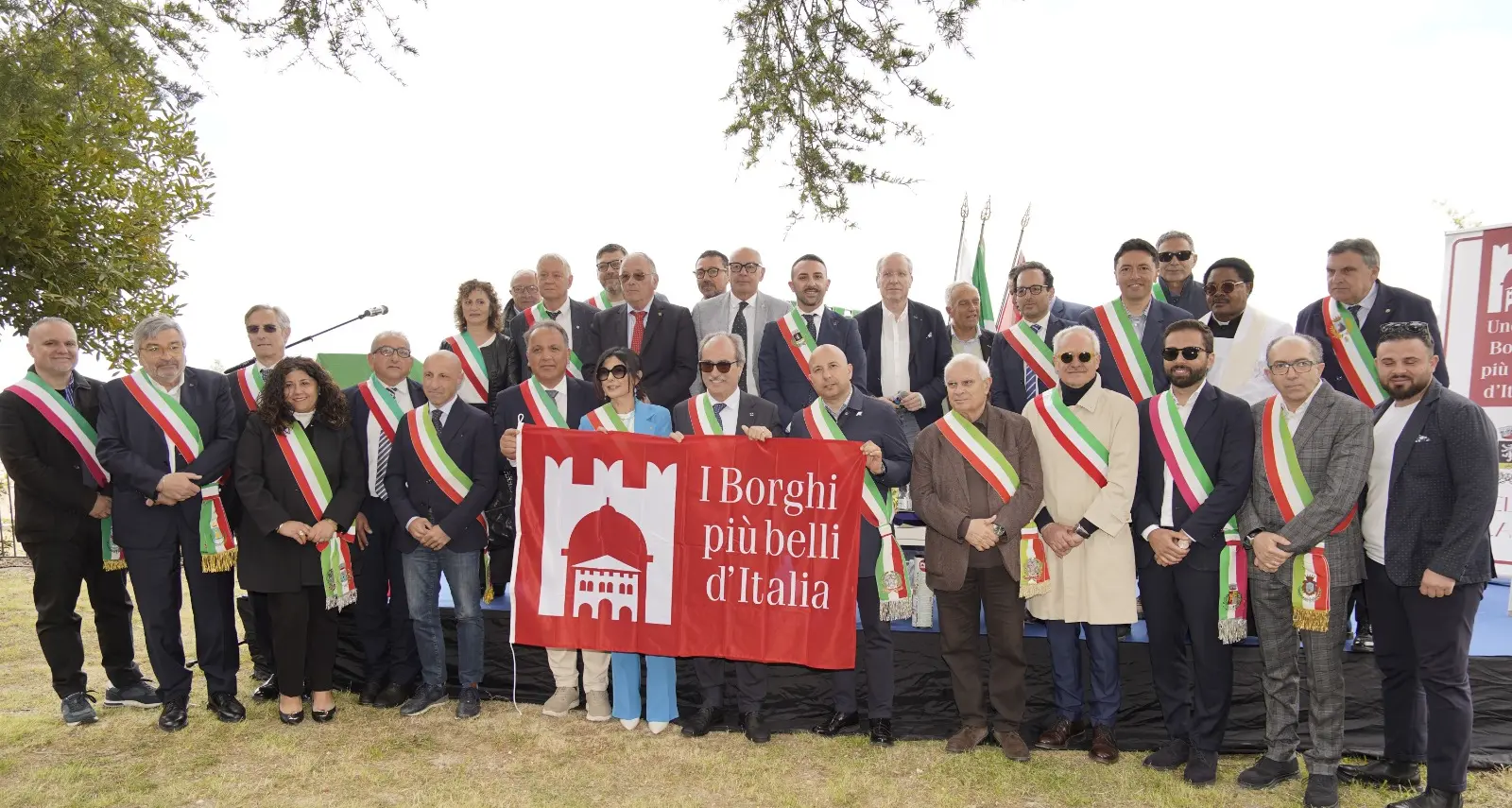 L’orgoglio dei borghi calabresi che non vogliono morire, da Aiello il grido dei sindaci: «Non lasciateci soli»\n