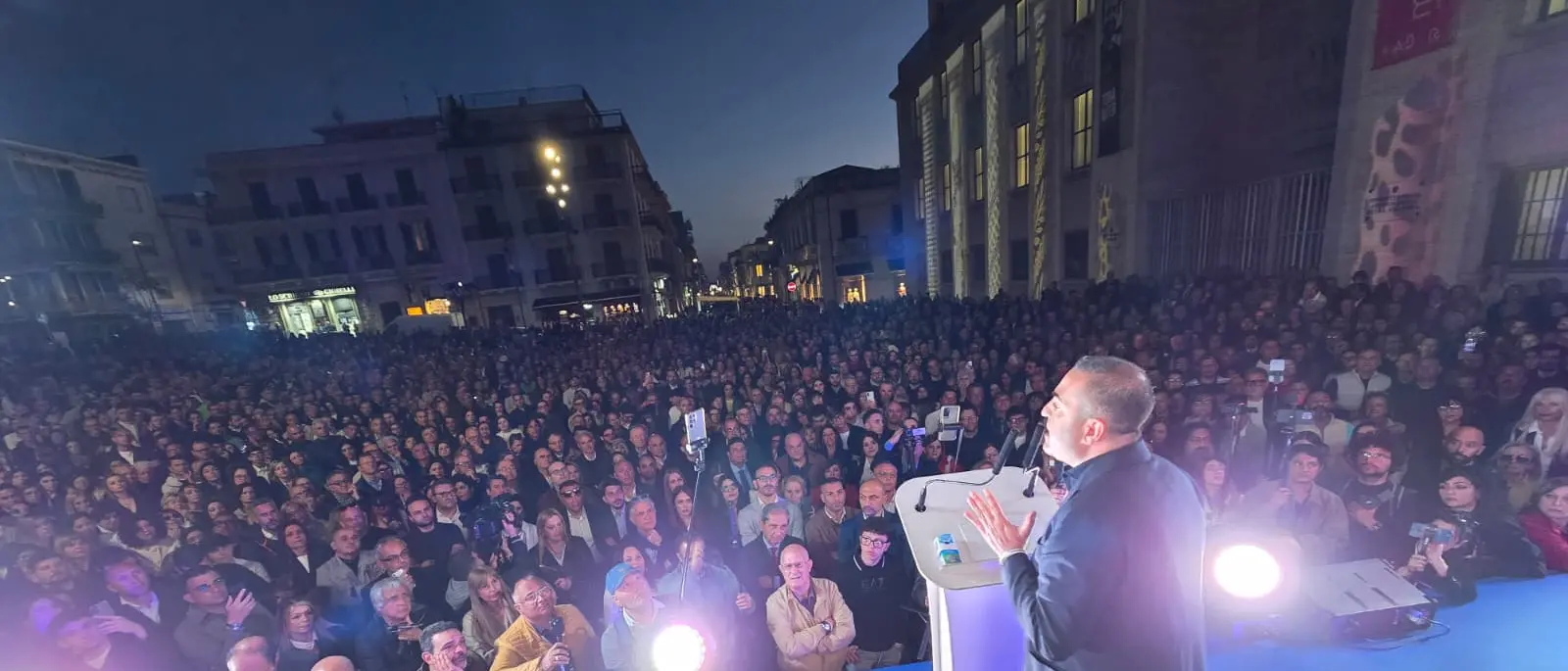 Cannizzaro apre la campagna elettorale: «Devo tutto a questa città, quando Reggio ha chiamato io ho risposto»\n