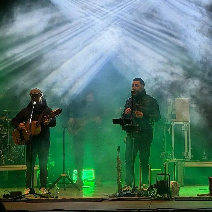 “Stanotti”, il nuovo singolo dei Parafonè:\u00A0tradizione calabrese ed elettronica\u00A0nel progetto musicale “Caprae Diem”\n