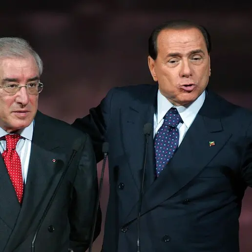 Dell’Utri a processo con la moglie per le presunte donazioni da 42 milioni di euro ricevute da Silvio Berlusconi\n