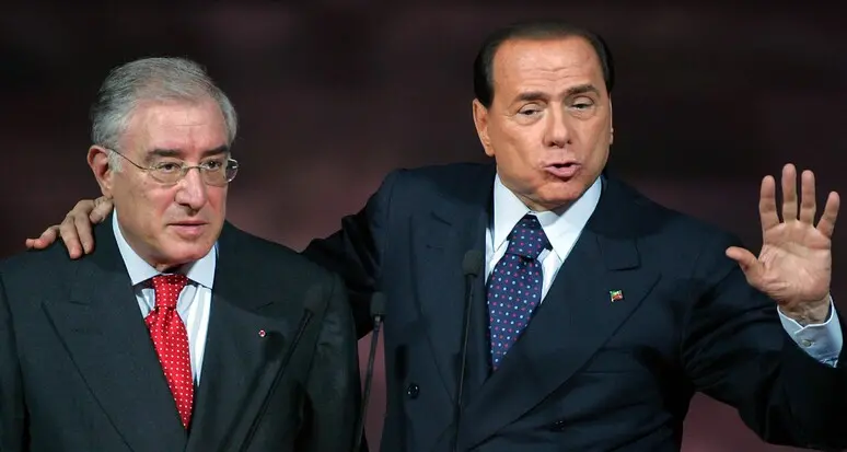 Dell’Utri a processo con la moglie per le presunte donazioni da 42 milioni di euro ricevute da Silvio Berlusconi\n