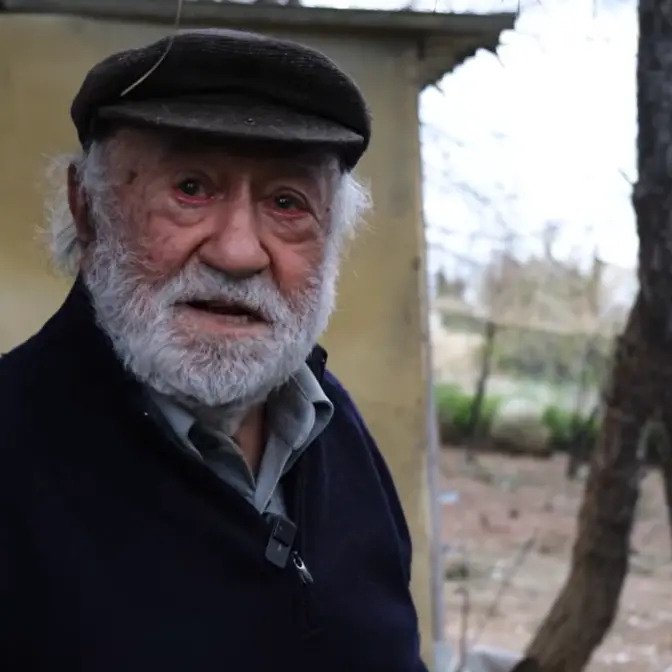 Il ritiro scelto dell'ex regista Rai Donato: 40 anni di isolamento per tornare alla verità della terra\n