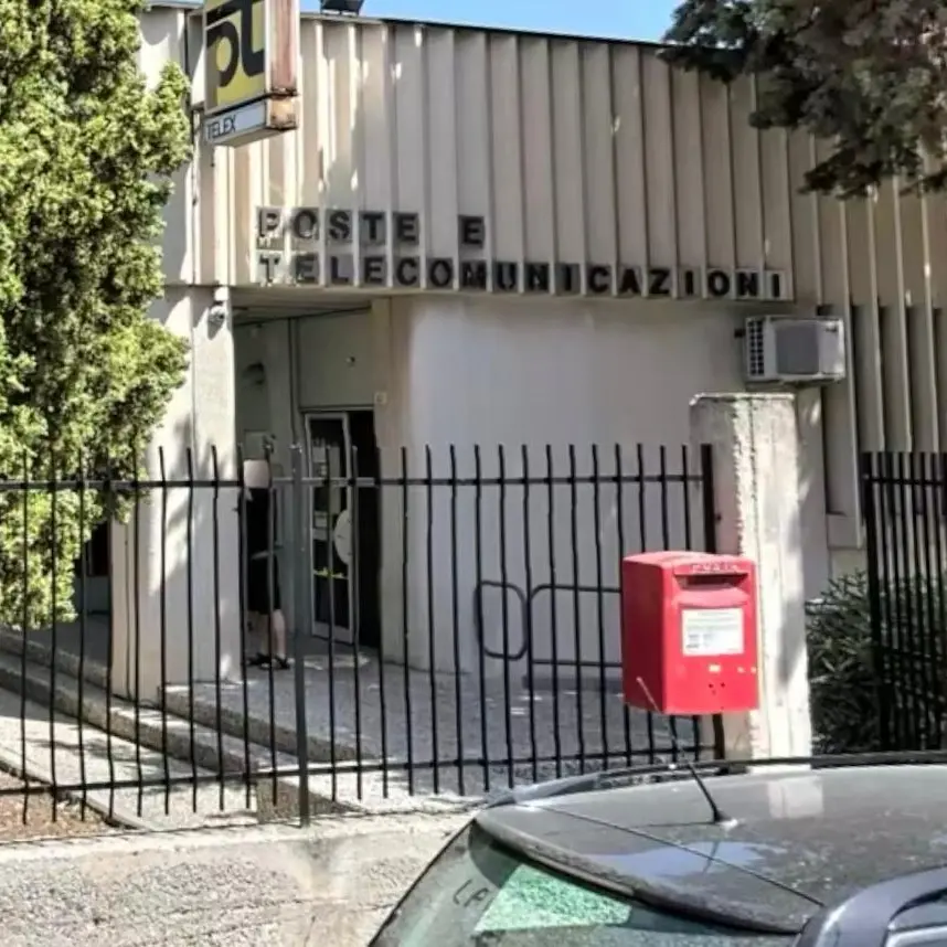 Marina di Gioiosa Jonica senza Poste per due mesi, ira del sindaco: «Decisione inaccettabile»\n