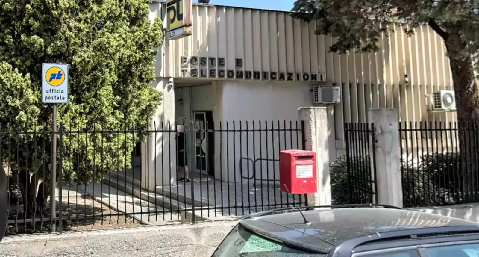 Marina di Gioiosa Jonica senza Poste per due mesi, ira del sindaco: «Decisione inaccettabile»\n
