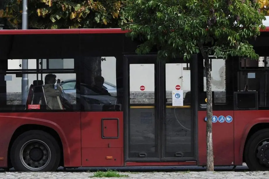 Amaco, debutta il capolinea di via Kennedy: soppressa la (storica) fermata di Campagnano