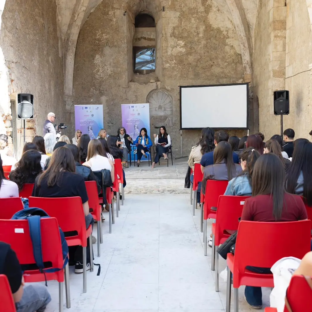 South Italy Fashion Week, a Cosenza parte il decennale nel segno dell’Hanami\n