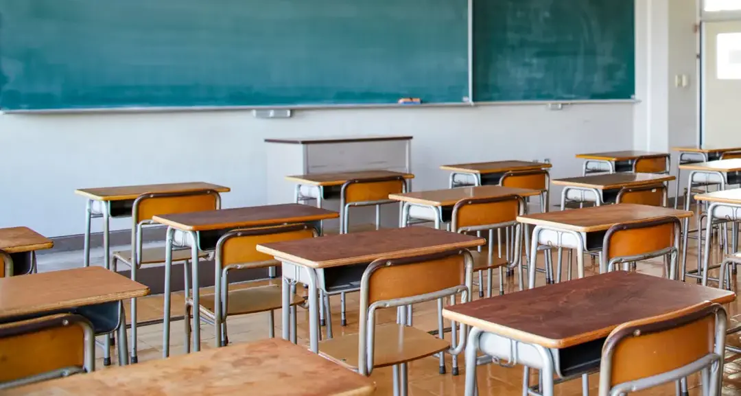 Scuola in Calabria, oltre 4600 alunni in meno e 55 cattedre tagliate. Vitale (Cisl Scuola):\u00A0«Scelta inaccettabile»\n