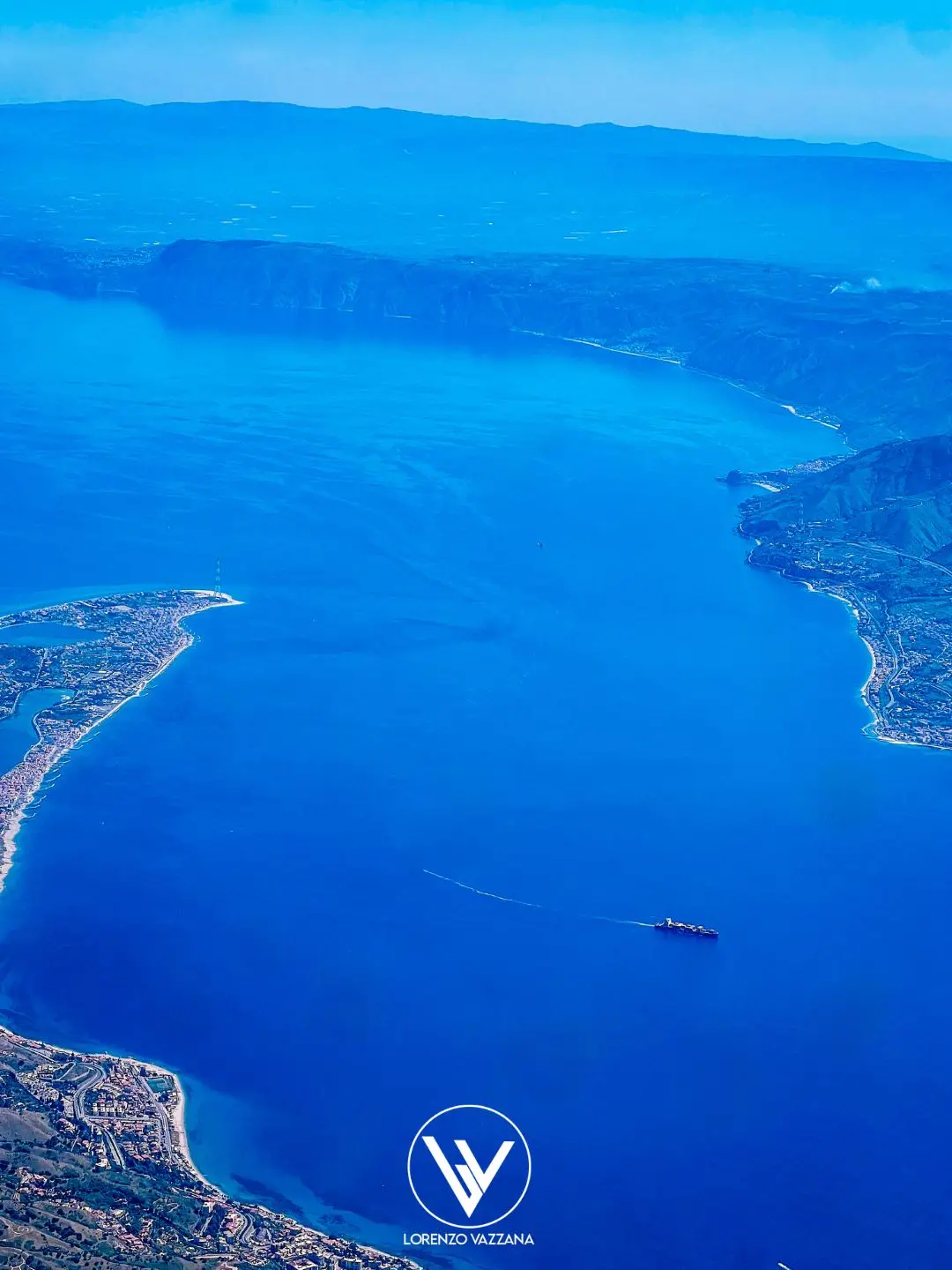 Dove il mare sussurra due nomi: Scilla e Cariddi\n