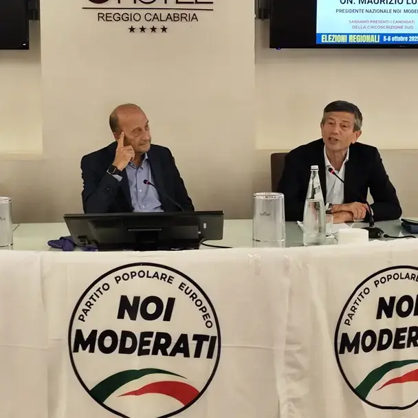 La “Golden Share” dei moderati: perché nel 2027 vincerà chi saprà farsi dettare l'agenda dal Centro\n