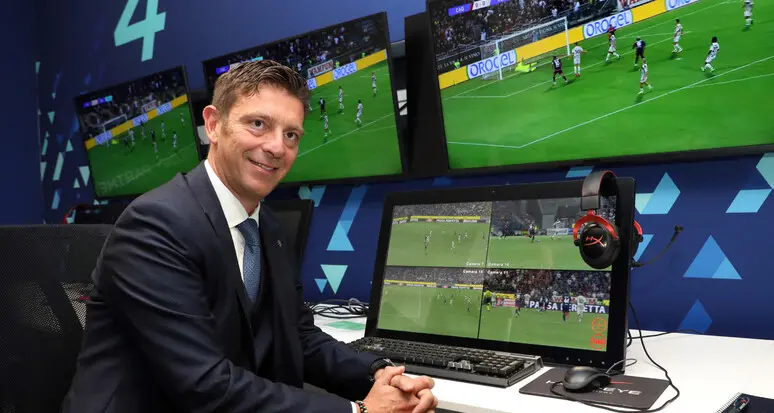 “Pugno carta forbici”, il codice Rocchi\u00A0per influenzare il\u00A0Var.\u00A0De Meo: «Cosi veniva falsato il campionato»\n