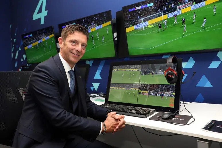 “Pugno carta forbici”, il codice Rocchi\u00A0per influenzare il\u00A0Var.\u00A0De Meo: «Cosi veniva falsato il campionato»\n