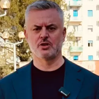 «Strade da rifare, non da rattoppare»: Mancini attacca su buche e marciapiedi a Cosenza\n