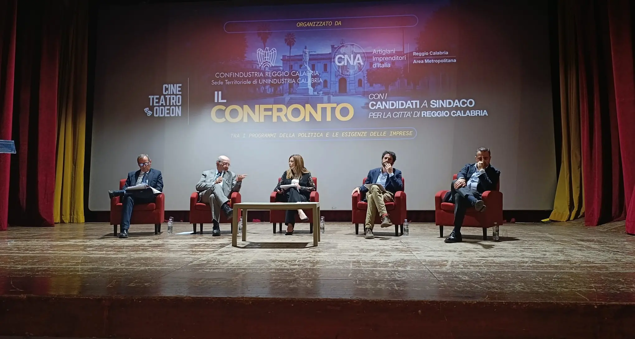 Lidi, deleghe e città \"normale\", il primo confronto si accende sui temi più caldi: botta e risposta tra Cannizzaro e Battaglia\n