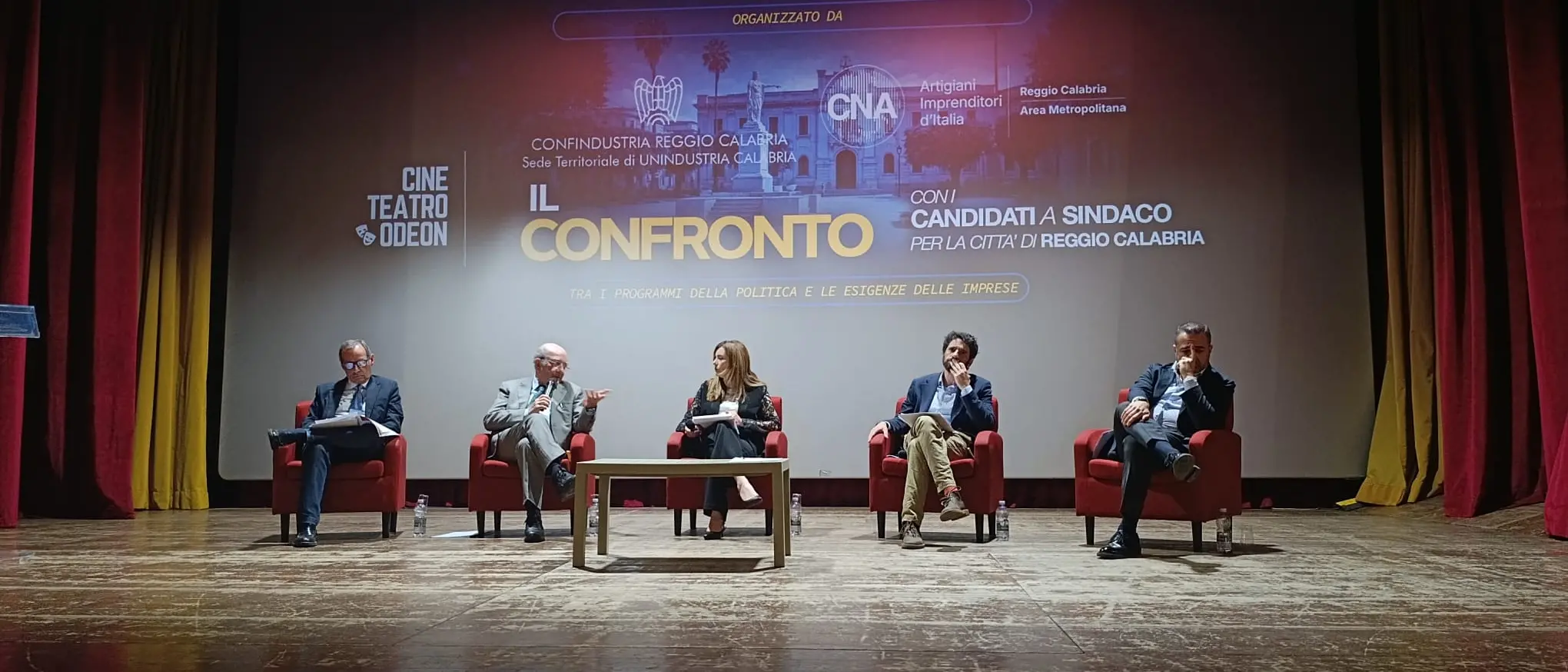 Lidi, deleghe e città \"normale\", il primo confronto si accende sui temi più caldi: botta e risposta tra Cannizzaro e Battaglia\n