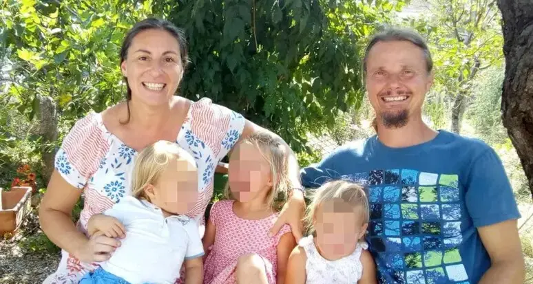 Famiglia nel bosco, la perizia psichiatrica sui genitori: «Inadeguati». I figli restano nella struttura protetta\n