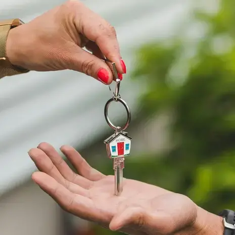 Vibo, fino a 300 euro al mese per chi non riesce a pagare l'affitto: al via il progetto “Una casa per tutti\"\n