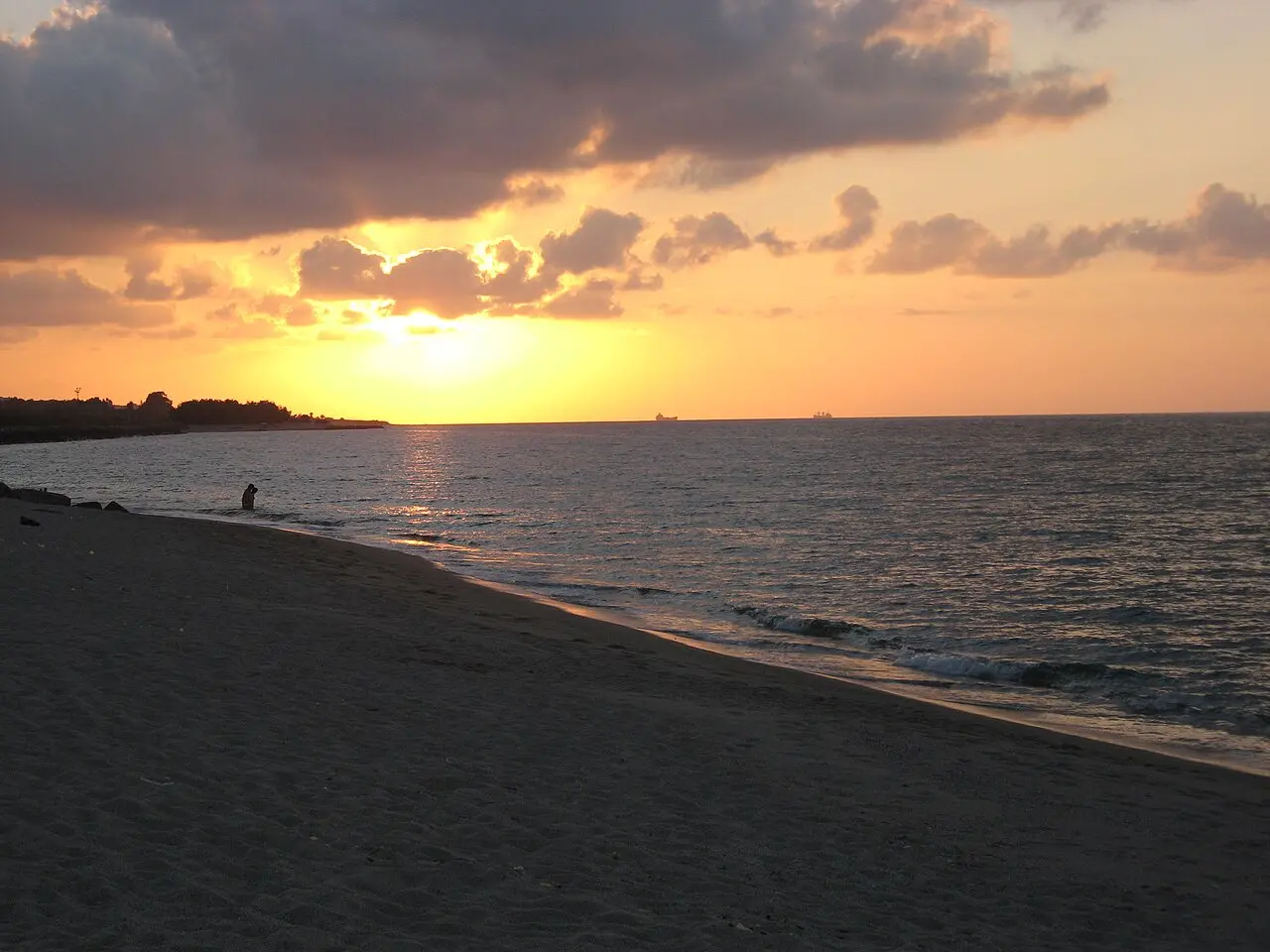 Vibo ha il suo “concertino” del Primo maggio,\u00A0sulla spiaggia di Bivona festa fino a mezzanotte: dj set\u00A0e 10\u00A0artisti emergenti\n