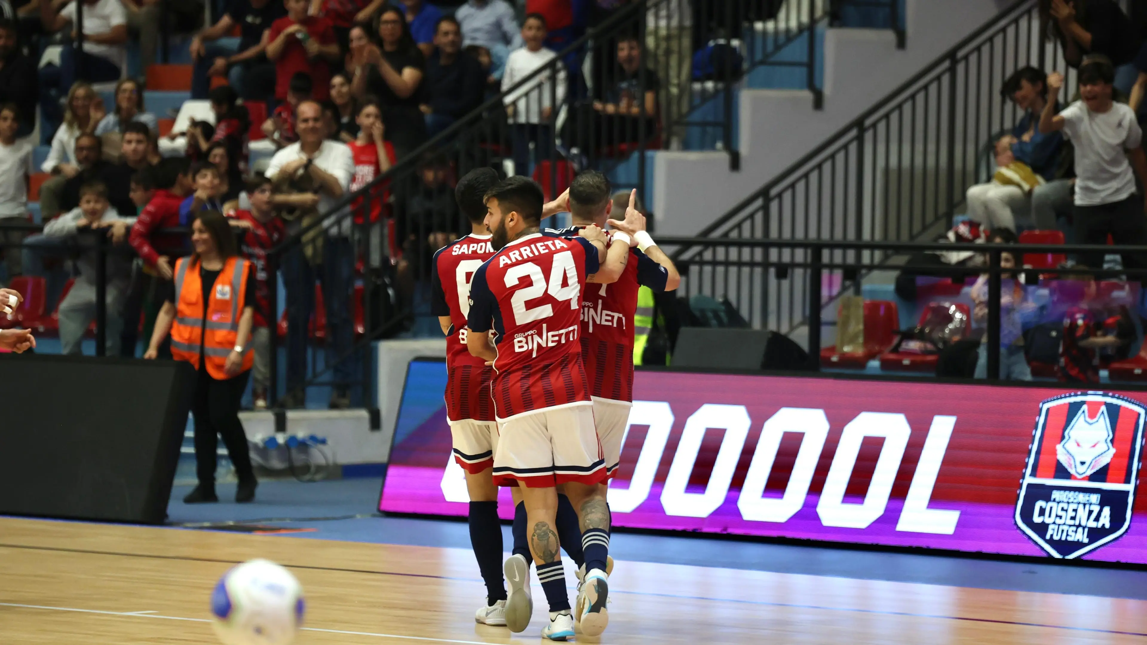 Cuore Pirossigeno Cosenza: Genzano ko 2-1 all’ultimo secondo, salvezza ancora possibile\n