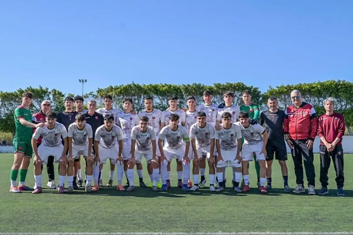 I giovani della Reggina in finale Play off Nazionale contro\u00A0Martina Franca\n