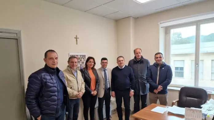 Parcheggi a Saba per 25 anni, la minoranza di Palazzo dei Bruzi: «Vincolo insostenibile»\n