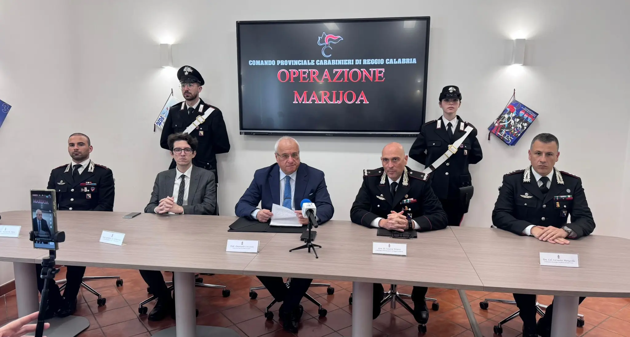 <p>«Violenza gratuita per <span style=\"color:hsl(0, 75%, 60%);\">mettersi in mostra sui social</span>»: il procuratore Crescenti racconta il modus operandi della banda del terrore</p>