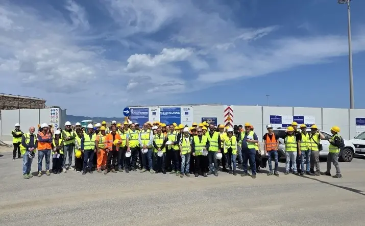 Battaglia: «Agli studenti del “Righi-Boccioni-Fermi” in visita al cantiere ho spiegato che l’opera cambierà lo skyline di Reggio Calabria»\n