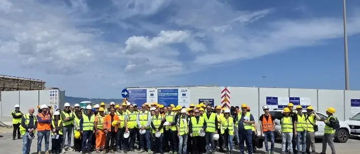 Battaglia: «Agli studenti del “Righi-Boccioni-Fermi” in visita al cantiere ho spiegato che l’opera cambierà lo skyline di Reggio Calabria»\n