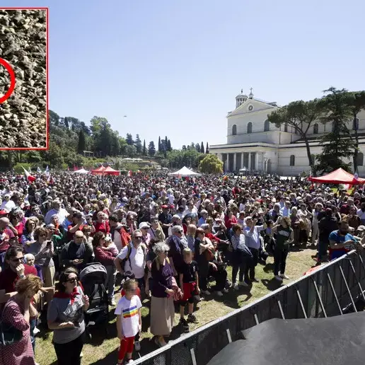 Spari a Roma durante il corteo del 25 aprile: arrestato\u00A0un rider 21enne\n