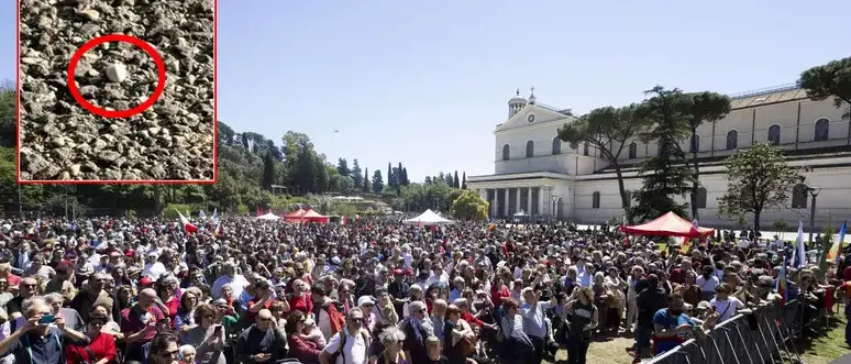 Spari a Roma durante il corteo del 25 aprile: arrestato\u00A0un rider 21enne\n
